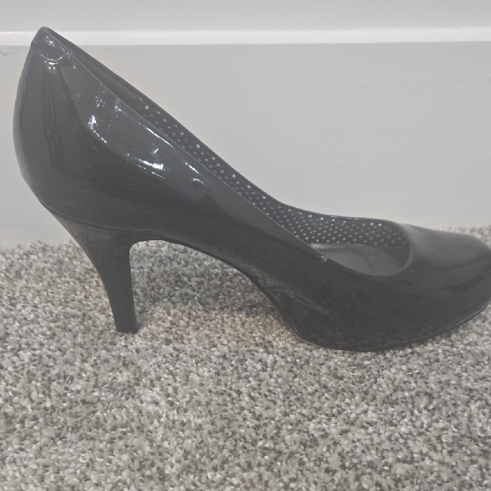 Madden Girl Glossy Black Heels